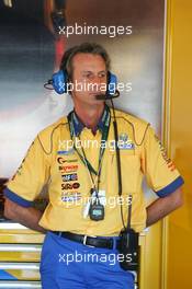 11.09.2004 Dijon, France, Saturday 11 September 2004, Team manager / Chief mechanic of Draco Racing Jr. Team- SUPERFUND EURO 3000 Championship Rd 7, Circuit Dijon-Prenois, France, FRA - SUPERFUND COPYRIGHT FREE editorial use only