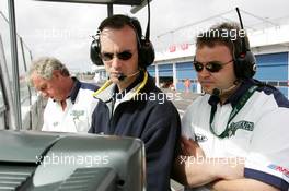 30.05.2004 Estoril, Portugal, Sunday 30 May 2004, Pitwall stand of the Zele Racing team - SUPERFUND EURO 3000 Championship Rd 2, Estoril, Portugal, PRT - SUPERFUND COPYRIGHT FREE editorial use only