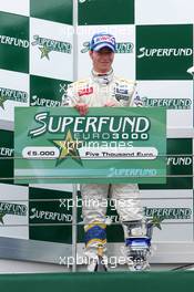 30.05.2004 Estoril, Portugal, Sunday 30 May 2004, Podium, Nicky Pastorelli, NED, Draco Racing Jr. Team, portrait (2nd), with the 2nd place cheque of 5.000 euro - SUPERFUND EURO 3000 Championship Rd 2, Estoril, Portugal, PRT - SUPERFUND COPYRIGHT FREE editorial use only