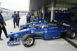 06.06.2004 Jerez, Spain, Sunday 06 June 2004, The GP racing team mawait to go onto the track - SUPERFUND EURO 3000 Championship Rd 3, Jerez, Spain, ESP - SUPERFUND COPYRIGHT FREE editorial use only