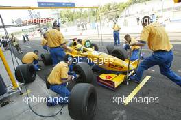 27.06.2004 Monza, Italy, Sunday 27 June 2004, Nicky Pastorelli, NED, Draco Racing Jr. Team makes a practice pitstop - SUPERFUND EURO 3000 Championship Rd 4, Monza, Italy, ITA - SUPERFUND COPYRIGHT FREE editorial use only