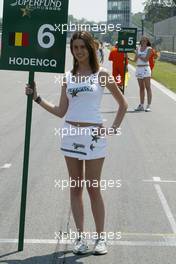 27.06.2004 Monza, Italy, Sunday 27 June 2004, Grid girl - SUPERFUND EURO 3000 Championship Rd 4, Monza, Italy, ITA - SUPERFUND COPYRIGHT FREE editorial use only