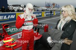 30.10.2004 Nurburgring, Germany, Saturday,  30 October 2004, Alex Lloyd, GBR, John Village Automotive with his girlfriend - SUPERFUND EURO 3000 Championship Rd 9, Nurburgring, Germany, GER - SUPERFUND COPYRIGHT FREE editorial use only