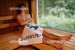 17.07.2004 Spa, Belgium, Saturday 17 July 2004, Maxime Hodencq, BEL, GP Racing relaxes in the Sauna - Driver Feature SUPERFUND EURO 3000 Championship Rd 5, Spa Francorchamps, Belgium, BEL - SUPERFUND COPYRIGHT FREE editorial use only