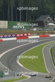 18.07.2004 Spa, Belgium, Sunday 18 July 2004, The cars race through Eau Rouge - SUPERFUND EURO 3000 Championship Rd 5, Spa Francorchamps, Belgium, BEL - SUPERFUND COPYRIGHT FREE editorial use only