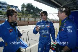 17.09.2004 Zolder, Belgium, Friday,  17 September 2004, Maxime Hodencq, BEL, GP Racing talks with his engineers - SUPERFUND EURO 3000 Championship Rd 8, Zolder, Belgium, BEL - SUPERFUND COPYRIGHT FREE editorial use only