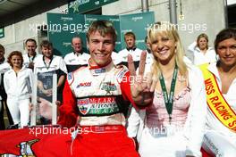19.09.2004 Zolder, Belgium, Sunday,  18 September 2004, Alex Lloyd, GBR, John Village Automotive wins man of the race for the second time, pictured with his Girlfriend - SUPERFUND EURO 3000 Championship Rd 8, Zolder, Belgium, BEL - SUPERFUND COPYRIGHT FREE editorial use only