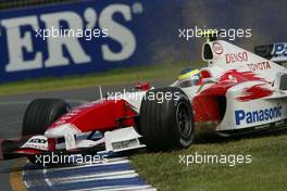 05.03.2004 Melbourne, Australia, F1, Friday, March, Practice, Ricardo Zonta, BRA, Testdriver, Panasonic Toyota Racing, TF104, Action, Track . Formula 1 World Championship, Rd 1, Australian Grand Prix. www.xpb.cc, EMail: info@xpb.cc - copy of publication required for printed pictures. Every used picture is fee-liable.  c Copyright: photo4 / xpb.cc - LEGAL NOTICE: THIS PICTURE IS NOT FOR ITALY  AND GREECE  PRINT USE, KEINE PRINT BILDNUTZUNG IN ITALIEN  UND  GRIECHENLAND!