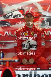 05.03.2004 Melbourne, Australia, F1, Friday, March, Michael Schumacher, GER, Scuderia Ferrari Marlboro, F2004, Pitlane, Box, Garage. Practice, Formula 1 World Championship, Rd 1, Australian Grand Prix. www.xpb.cc, EMail: info@xpb.cc - copy of publication required for printed pictures. Every used picture is fee-liable. c Copyright: xpb.cc