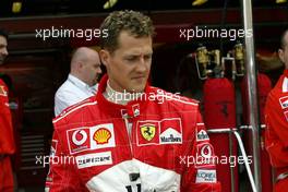 05.03.2004 Melbourne, Australia, F1, Friday, March, Michael Schumacher, GER, Scuderia Ferrari Marlboro, F2004, Pitlane, Box, Garage. Formula 1 World Championship, Rd 1, Australian Grand Prix. www.xpb.cc, EMail: info@xpb.cc - copy of publication required for printed pictures. Every used picture is fee-liable. c Copyright: photo4 / xpb.cc - LEGAL NOTICE: THIS PICTURE IS NOT FOR ITALY  AND GREECE  PRINT USE, KEINE PRINT BILDNUTZUNG IN ITALIEN  UND  GRIECHENLAND!