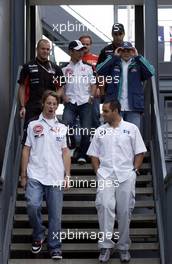 05.03.2004 Melbourne, Australia, F1, Friday, March, Jenson Button, GBR, BAR Honda and Juan-Pablo Montoya, COL, BMW WilliamsF1 . Formula 1 World Championship, Rd 1, Australian Grand Prix. www.xpb.cc, EMail: info@xpb.cc - copy of publication required for printed pictures. Every used picture is fee-liable. c Copyright: xpb.cc