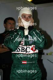 05.03.2004 Melbourne, Australia, F1, Friday, March, Christian Klien, AUT, Jaguar Racing, R5, Pitlane, Box, Garage gets ready to get into his car. Formula 1 World Championship, Rd 1, Australian Grand Prix. www.xpb.cc, EMail: info@xpb.cc - copy of publication required for printed pictures. Every used picture is fee-liable. c Copyright: Kucera / xpb.cc - LEGAL NOTICE: THIS PICTURE IS NOT FOR AUSTRIA PRINT USE, KEINE PRINT BILDNUTZUNG IN OESTERREICH!