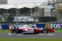 05.03.2004 Melbourne, Australia, F1, Friday, March, Practice, Cristiano da Matta, BRA, Panasonic Toyota Racing, TF104, Action, Track. Formula 1 World Championship, Rd 1, Australian Grand Prix. www.xpb.cc, EMail: info@xpb.cc - copy of publication required for printed pictures. Every used picture is fee-liable.  c Copyright: photo4 / xpb.cc - LEGAL NOTICE: THIS PICTURE IS NOT FOR ITALY  AND GREECE  PRINT USE, KEINE PRINT BILDNUTZUNG IN ITALIEN  UND  GRIECHENLAND!