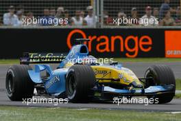 05.03.2004 Melbourne, Australia, F1, Friday, March, Fernando Alonso, ESP, Mild Seven Renault F1 Team, R24, Action, Track . Practice, Formula 1 World Championship, Rd 1, Australian Grand Prix. www.xpb.cc, EMail: info@xpb.cc - copy of publication required for printed pictures. Every used picture is fee-liable.  c Copyright: photo4 / xpb.cc - LEGAL NOTICE: THIS PICTURE IS NOT FOR ITALY  AND GREECE  PRINT USE, KEINE PRINT BILDNUTZUNG IN ITALIEN  UND  GRIECHENLAND!