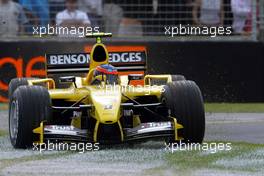 05.03.2004 Melbourne, Australia, F1, Friday, March, Timo Glock, GER, Test Driver, Jordan Ford, EJ14, Action, Track gets it a bit wrong and goes onto the grass. Practice, Formula 1 World Championship, Rd 1, Australian Grand Prix. www.xpb.cc, EMail: info@xpb.cc - copy of publication required for printed pictures. Every used picture is fee-liable.  c Copyright: photo4 / xpb.cc - LEGAL NOTICE: THIS PICTURE IS NOT FOR ITALY  AND GREECE  PRINT USE, KEINE PRINT BILDNUTZUNG IN ITALIEN  UND  GRIECHENLAND!