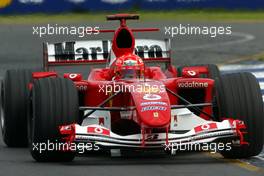 05.03.2004 Melbourne, Australia, F1, Friday, March, Practice, Michael Schumacher, GER, Scuderia Ferrari Marlboro, F2004, Action, Track . Formula 1 World Championship, Rd 1, Australian Grand Prix. www.xpb.cc, EMail: info@xpb.cc - copy of publication required for printed pictures. Every used picture is fee-liable. c Copyright: xpb.cc