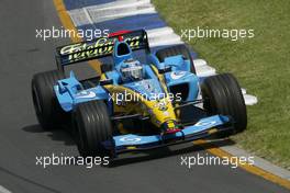 05.03.2004 Melbourne, Australia, F1, Friday, March, Practice, Jarno Trulli, ITA, Mild Seven Renault F1 Team, R24, Action, Track . Formula 1 World Championship, Rd 1, Australian Grand Prix. www.xpb.cc, EMail: info@xpb.cc - copy of publication required for printed pictures. Every used picture is fee-liable.  c Copyright: photo4 / xpb.cc - LEGAL NOTICE: THIS PICTURE IS NOT FOR ITALY  AND GREECE  PRINT USE, KEINE PRINT BILDNUTZUNG IN ITALIEN  UND  GRIECHENLAND!