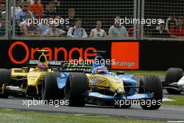 05.03.2004 Melbourne, Australia, F1, Friday, March, Practice, Fernando Alonso, ESP, Mild Seven Renault F1 Team, R24, Action, Track leads Timo Glock, GER, Test Driver Jordan . Formula 1 World Championship, Rd 1, Australian Grand Prix. www.xpb.cc, EMail: info@xpb.cc - copy of publication required for printed pictures. Every used picture is fee-liable.  c Copyright: photo4 / xpb.cc - LEGAL NOTICE: THIS PICTURE IS NOT FOR ITALY  AND GREECE  PRINT USE, KEINE PRINT BILDNUTZUNG IN ITALIEN  UND  GRIECHENLAND!
