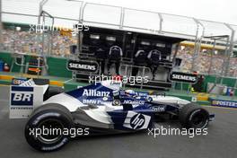 05.03.2004 Melbourne, Australia, F1, Friday, March, Juan-Pablo Montoya, COL, Juan Pablo, BMW WilliamsF1 Team, FW26, Action, Track, Practice, Formula 1 World Championship, Rd 1, Australian Grand Prix. www.xpb.cc, EMail: info@xpb.cc - copy of publication required for printed pictures. Every used picture is fee-liable. c Copyright: xpb.cc