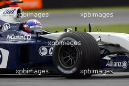 05.03.2004 Melbourne, Australia, F1, Friday, March, Juan-Pablo Montoya, COL, Juan Pablo, BMW WilliamsF1 Team, FW26, Action, Track . Practice, Formula 1 World Championship, Rd 1, Australian Grand Prix. www.xpb.cc, EMail: info@xpb.cc - copy of publication required for printed pictures. Every used picture is fee-liable.  c Copyright: photo4 / xpb.cc - LEGAL NOTICE: THIS PICTURE IS NOT FOR ITALY  AND GREECE  PRINT USE, KEINE PRINT BILDNUTZUNG IN ITALIEN  UND  GRIECHENLAND!