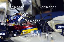 05.03.2004 Melbourne, Australia, F1, Friday, March, Juan-Pablo Montoya, COL, Juan Pablo, BMW WilliamsF1 Team, FW26, Pitlane, Box, Garage, Practice, Formula 1 World Championship, Rd 1, Australian Grand Prix. www.xpb.cc, EMail: info@xpb.cc - copy of publication required for printed pictures. Every used picture is fee-liable. c Copyright: xpb.cc