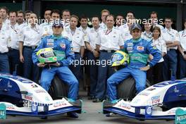 05.03.2004 Melbourne, Australia, F1, Friday, March, Giancarlo Fisichella, ITA and Felipe Massa, BRA, Sauber team photo. Formula 1 World Championship, Rd 1, Australian Grand Prix. www.xpb.cc, EMail: info@xpb.cc - copy of publication required for printed pictures. Every used picture is fee-liable. c Copyright: xpb.cc