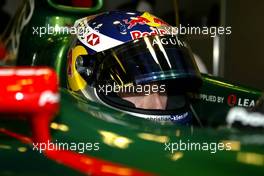 05.03.2004 Melbourne, Australia, F1, Friday, March, Christian Klien, AUT, Jaguar Racing, R5, Pitlane, Box, Garage. Practice, Formula 1 World Championship, Rd 1, Australian Grand Prix. www.xpb.cc, EMail: info@xpb.cc - copy of publication required for printed pictures. Every used picture is fee-liable. c Copyright: Kucera / xpb.cc - LEGAL NOTICE: THIS PICTURE IS NOT FOR AUSTRIA PRINT USE, KEINE PRINT BILDNUTZUNG IN OESTERREICH!