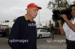 05.03.2004 Melbourne, Australia, F1, Friday, March, Niki Lauda, AUT, arrives at the circuit. Formula 1 World Championship, Rd 1, Australian Grand Prix. www.xpb.cc, EMail: info@xpb.cc - copy of publication required for printed pictures. Every used picture is fee-liable. c Copyright: xpb.cc