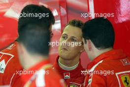 05.03.2004 Melbourne, Australia, F1, Friday, March, Michael Schumacher, GER, Scuderia Ferrari Marlboro, Pitlane, Box, Garage, Portrait, Practice, Formula 1 World Championship, Rd 1, Australian Grand Prix. www.xpb.cc, EMail: info@xpb.cc - copy of publication required for printed pictures. Every used picture is fee-liable. c Copyright: xpb.cc