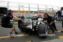05.03.2004 Melbourne, Australia, F1, Friday, March, David Coulthard, GBR, McLaren Mercedes, get pushed in the garage, Practice, Formula 1 World Championship, Rd 1, Australian Grand Prix. www.xpb.cc, EMail: info@xpb.cc - copy of publication required for printed pictures. Every used picture is fee-liable. c Copyright: xpb.cc