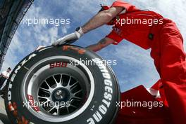 05.03.2004 Melbourne, Australia, F1, Friday, March, Feature, Ferrari, dry tyre, Bridgestone, Practice, Formula 1 World Championship, Rd 1, Australian Grand Prix. www.xpb.cc, EMail: info@xpb.cc - copy of publication required for printed pictures. Every used picture is fee-liable. c Copyright: xpb.cc
