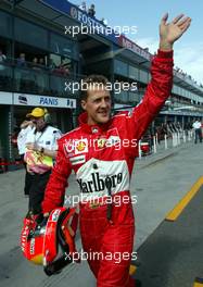 06.03.2004 Melbourne, Australia, F1, Saturday, March, Michael Schumacher, GER, Ferrari, celebrating after winning the Qualifying, Formula 1 World Championship, Rd 1, Australian Grand Prix. www.xpb.cc, EMail: info@xpb.cc - copy of publication required for printed pictures. Every used picture is fee-liable. c Copyright: xpb.cc