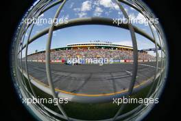 06.03.2004 Melbourne, Australia, F1, Saturday, March, Practice, Jarno Trulli, ITA, Mild Seven Renault F1 Team, R24, Action, Track . Formula 1 World Championship, Rd 1, Australian Grand Prix. www.xpb.cc, EMail: info@xpb.cc - copy of publication required for printed pictures. Every used picture is fee-liable. c Copyright: xpb.cc