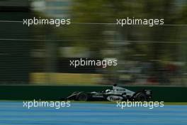 06.03.2004 Melbourne, Australia, F1, Saturday, March, Practic, David Coulthard, GRB, West McLaren Mercedes, MP4-19, Action, Track . Formula 1 World Championship, Rd 1, Australian Grand Prix. www.xpb.cc, EMail: info@xpb.cc - copy of publication required for printed pictures. Every used picture is fee-liable. c Copyright: reporter images / xpb.cc - LEGAL NOTICE: THIS PICTURE IS NOT FOR GREECE PRINT USE, KEINE PRINT BILDNUTZUNG IN GRIECHENLAND!