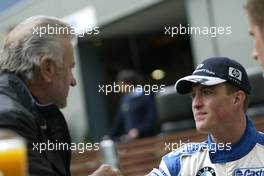 06.03.2004 Melbourne, Australia, F1, Saturday, March, Willi Weber, GER, Driver - Manager talks with Ralf Schumacher, GER, BMW WilliamsF1 . Formula 1 World Championship, Rd 1, Australian Grand Prix Practice.  www.xpb.cc, EMail: info@xpb.cc - copy of publication required for printed pictures. Every used picture is fee-liable.c Copyright: photo4 / xpb.cc - LEGAL NOTICE: THIS PICTURE IS NOT FOR ITALY  AND GREECE  PRINT USE, KEINE PRINT BILDNUTZUNG IN ITALIEN  UND  GRIECHENLAND!