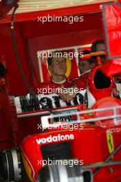 06.03.2004 Melbourne, Australia, F1, Saturday, March, Michael Schumacher, GER, Scuderia Ferrari Marlboro, F2004, Pitlane, Box, Garage. Formula 1 World Championship, Rd 1, Australian Grand Prix Practice.  www.xpb.cc, EMail: info@xpb.cc - copy of publication required for printed pictures. Every used picture is fee-liable.c Copyright: photo4 / xpb.cc - LEGAL NOTICE: THIS PICTURE IS NOT FOR ITALY  AND GREECE  PRINT USE, KEINE PRINT BILDNUTZUNG IN ITALIEN  UND  GRIECHENLAND!