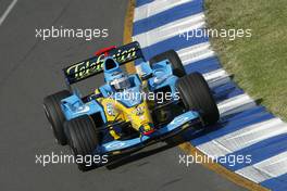 06.03.2004 Melbourne, Australia, F1, Saturday, March, Jarno Trulli, ITA, Mild Seven Renault F1 Team, R24, Action, Track . Formula 1 World Championship, Rd 1, Australian Grand Prix Practice.  www.xpb.cc, EMail: info@xpb.cc - copy of publication required for printed pictures. Every used picture is fee-liable.c Copyright: photo4 / xpb.cc - LEGAL NOTICE: THIS PICTURE IS NOT FOR ITALY  AND GREECE  PRINT USE, KEINE PRINT BILDNUTZUNG IN ITALIEN  UND  GRIECHENLAND!