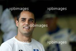06.03.2004 Melbourne, Australia, F1, Saturday, March, Practice,  Juan-Pablo Montoya, COL, Juan Pablo, BMW WilliamsF1 Team, FW26, Pitlane, Box, Garage. Formula 1 World Championship, Rd 1, Australian Grand Prix. www.xpb.cc, EMail: info@xpb.cc - copy of publication required for printed pictures. Every used picture is fee-liable. c Copyright: xpb.cc