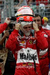 07.03.2004 Melbourne, Australia, F1, Sunday, March, Grid, Michael Schumacher, GER, Ferrari  Formula 1 World Championship, Rd 1, Australian Grand Prix. www.xpb.cc, EMail: info@xpb.cc - copy of publication required for printed pictures. Every used picture is fee-liable. c Copyright: photo4 / xpb.cc - LEGAL NOTICE: THIS PICTURE IS NOT FOR ITALY  AND GREECE  PRINT USE, KEINE PRINT BILDNUTZUNG IN ITALIEN  UND  GRIECHENLAND!