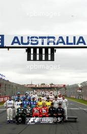 07.03.2004 Melbourne, Australia, F1, Sunday, March, The class of 2004, Back row - front row L-r, Jarno Trulli, ITA, Renault F1 Team , Fernando Alonso, ESP, Renault F1 Team, Jenson Button, GBR, BAR Honda , Takuma Sato, JPN, BAR Honda, Ralf Schumacher, GER, BMW Williams, Juan-Pablo Montoya, COL, BMW WilliamsF1 , Giancarlo Fisichella, ITA , Felipe Massa, BRA, Sauber , Nick Heidfeld, GER, Jordan , Giorgio Pantano, ITA, Jordan , Kimi Raikkonen, FIN, Räikkönen, McLaren Mercedes , David Coulthard, GBR, McLaren Mercedes , Mark Webber, AUS, Jaguar , Christian Klien, AUT, Jaguar , Michael Schumacher, GER, Ferrari , Rubens Barrichello, BRA, Ferrari , Zsolt Baumgartner, HUN, Minardi, Gianmaria Bruni, ITA, Minardi.  Formula 1 World Championship, Rd 1, Australian Grand Prix. www.xpb.cc, EMail: info@xpb.cc - copy of publication required for printed pictures. Every used picture is fee-liable. c Copyright: photo4 / xpb.cc - LEGAL NOTICE: THIS PICTURE IS NOT FOR ITALY  AND GREECE  PRINT USE, KEINE PRINT BILDNUTZUNG IN ITALIEN 