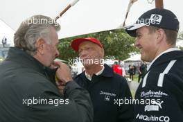 07.03.2004 Melbourne, Australia, F1, Sunday, March, Willi Weber, GER, Driver - Manager talks with Niki Lauda, AUT and Ralf Schumacher, GER, BMW WilliamsF1. Formula 1 World Championship, Rd 1, Australian Grand Prix. www.xpb.cc, EMail: info@xpb.cc - copy of publication required for printed pictures. Every used picture is fee-liable. c Copyright: xpb.cc