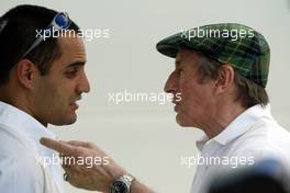04.03.2004 Melbourne, Australia, F1, Thursday, March, Juan-Pablo Montoya, COL, and Jackie Stewart, GBR, have a chat. Formula 1 World Championship, Rd 1, Australian Grand Prix. www.xpb.cc, EMail: info@xpb.cc - copy of publication required for printed pictures. Every used picture is fee-liable. c Copyright: xpb.cc