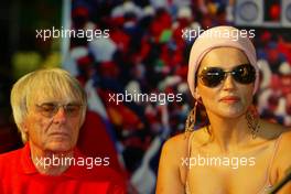04.03.2004 Melbourne, Australia, F1, Thursday, March, Bernie Ecclestone, GBR, Portraitand Slavica Ecclestone, SLO, Wife to Bernie Ecclestone. Formula 1 World Championship, Rd 1, Australian Grand Prix. www.xpb.cc, EMail: info@xpb.cc - copy of publication required for printed pictures. Every used picture is fee-liable. c Copyright: reporter images / xpb.cc - LEGAL NOTICE: THIS PICTURE IS NOT FOR GREECE PRINT USE, KEINE PRINT BILDNUTZUNG IN GRIECHENLAND!
