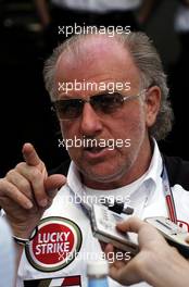 04.03.2004 Melbourne, Australia, F1, Thursday, March, David Richards, GBR, BAR, Teamchief, Team Principal, Portrait . Formula 1 World Championship, Rd 1, Australian Grand Prix. www.xpb.cc, EMail: info@xpb.cc - copy of publication required for printed pictures. Every used picture is fee-liable. c Copyright: xpb.cc