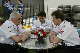 04.03.2004 Melbourne, Australia, F1, Thursday, March, Ove Andersson, SWE and Olivier Panis, FRA, Toyota . Formula 1 World Championship, Rd 1, Australian Grand Prix. www.xpb.cc, EMail: info@xpb.cc - copy of publication required for printed pictures. Every used picture is fee-liable. c Copyright: photo4 / xpb.cc - LEGAL NOTICE: THIS PICTURE IS NOT FOR ITALY  AND GREECE  PRINT USE, KEINE PRINT BILDNUTZUNG IN ITALIEN  UND  GRIECHENLAND! 