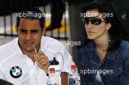 04.03.2004 Melbourne, Australia, F1, Thursday, March, Juan-Pablo Montoya, COL, BMW WilliamsF1 and Connie Montoya, Wife of Juan Pablo Montoya. Formula 1 World Championship, Rd 1, Australian Grand Prix. www.xpb.cc, EMail: info@xpb.cc - copy of publication required for printed pictures. Every used picture is fee-liable. c Copyright: xpb.cc