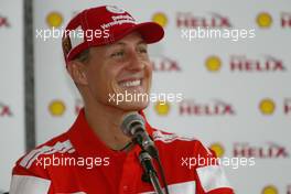 04.03.2004 Melbourne, Australia, F1, Thursday, March, Shell Press Conference with Michael Schumacher, GER, Ferrari in the "Shell House", Formula 1 World Championship, Rd 1, Australian Grand Prix. www.xpb.cc, EMail: info@xpb.cc - copy of publication required for printed pictures. Every used picture is fee-liable. c Copyright: xpb.cc