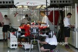 03.03.2004 Melbourne, Australia, F1, Wednesday, March, box of, Olivier Panis, FRA, Toyota, mechanics work, Formula 1 World Championship, Rd 1, Australian Grand Prix preperations. www.xpb.cc, EMail: info@xpb.cc - copy of publication required for printed pictures. Every used picture is fee-liable. c Copyright: xpb.cc