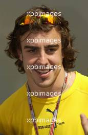03.03.2004 Melbourne, Australia, F1, Wednesday, March, Fernando Alonso, ESP, Renault F1 Team, Formula 1 World Championship, Rd 1, Australian Grand Prix preparations. www.xpb.cc, EMail: info@xpb.cc - copy of publication required for printed pictures. Every used picture is fee-liable. c Copyright: xpb.cc