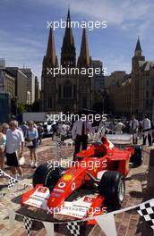 03.03.2004 Melbourne, Australia, F1, Wednesday, March, Fan Event in front of the Exibition Center, City, Formula 1 World Championship, Rd 1, Australian Grand Prix preperations. www.xpb.cc, EMail: info@xpb.cc - copy of publication required for printed pictures. Every used picture is fee-liable. c Copyright: xpb.cc